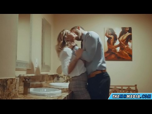 ❤️ Khi một cô gái tóc vàng busty quyến rũ bạn trong một nhà vệ sinh công cộng Beautiful porn tại chúng tôi% vi.doujin-sexy.ru% ❌️